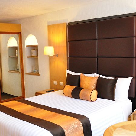 Royal Pedregal Hotel Mexico City Exterior photo A bedroom at the hotel