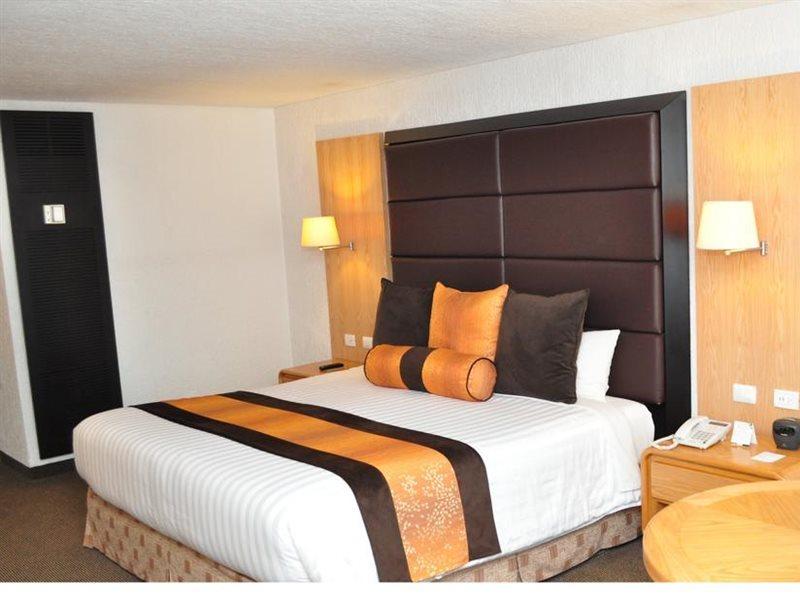 Royal Pedregal Hotel Mexico City Exterior photo A bedroom at the hotel