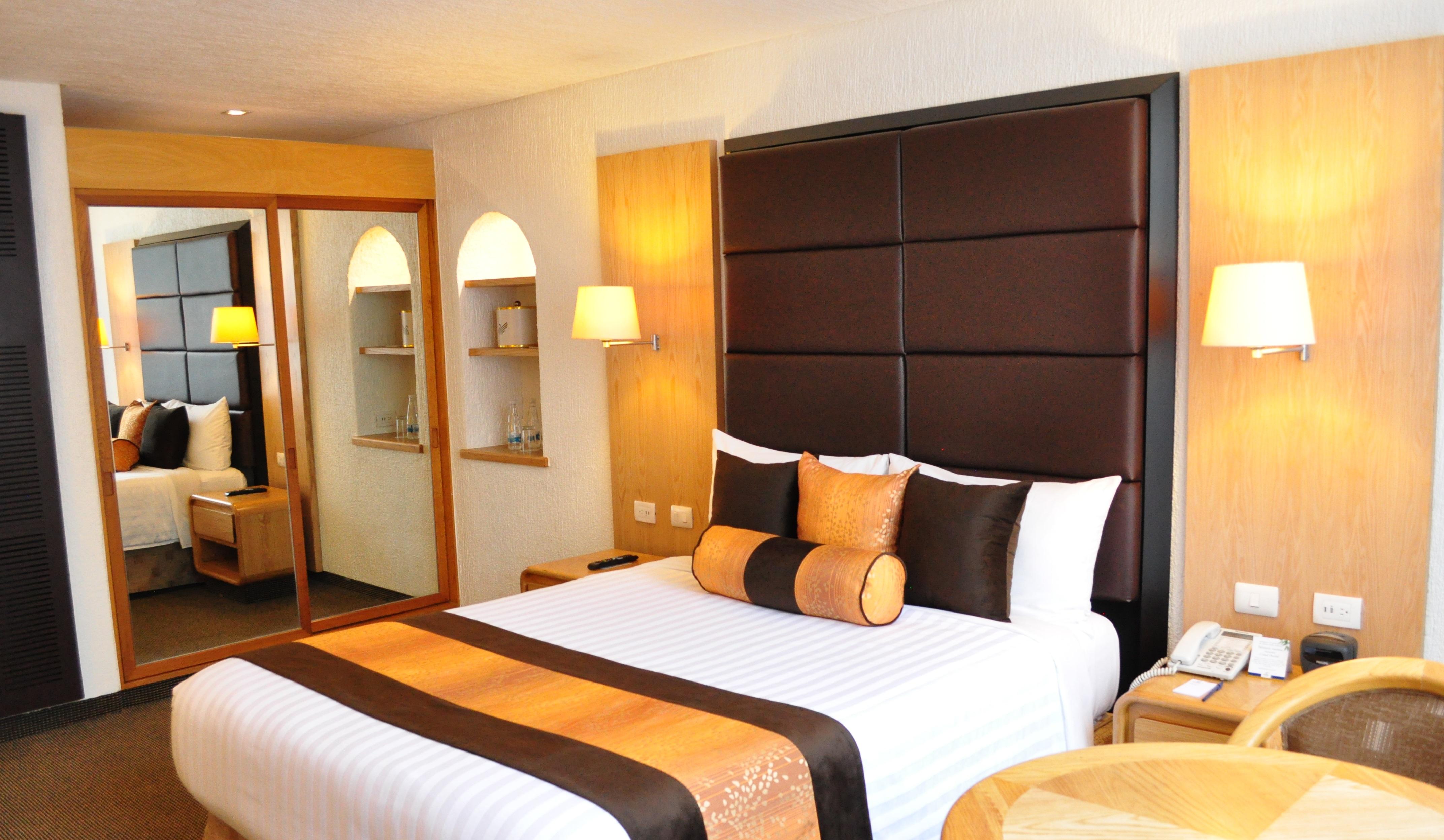 Royal Pedregal Hotel Mexico City Exterior photo A bedroom at the hotel
