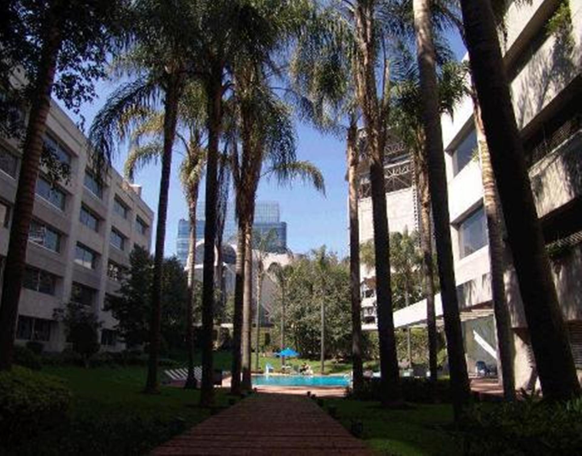 Royal Pedregal Hotel Mexico City Exterior photo The pool at the complex